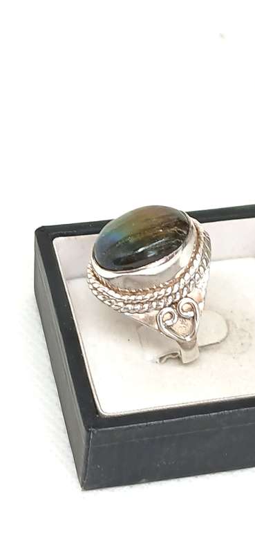 Sterling silver ring with cabochon labradorite stone