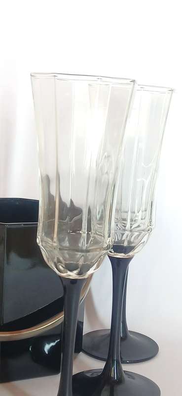 Vintage Luminarc 'Octime' champagne flutes with ice bucket