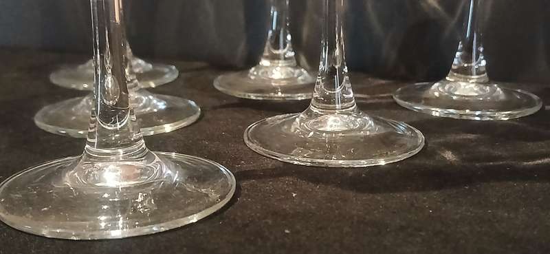 Vintage Luminarc 'Octime' white wine glasses