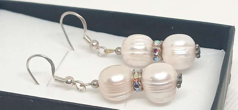 Sterling silver pearl earrings