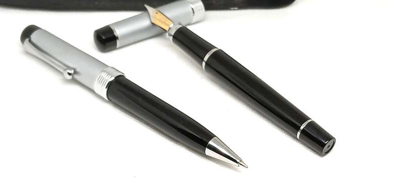 Corporate gift pen set