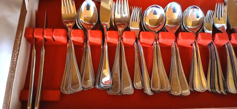 Vintage Ribera stainless steel cutlery set