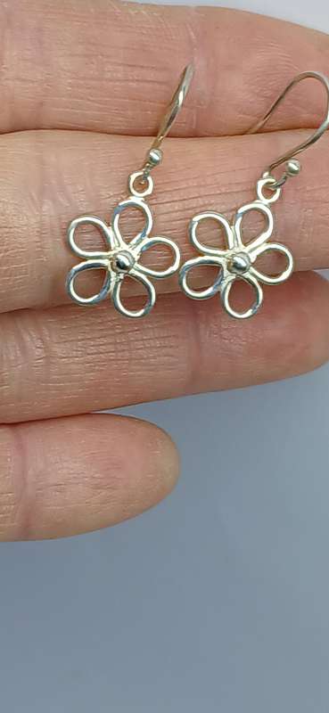 Sterling silver flower earrings