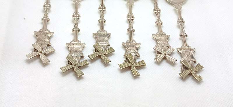 Vintage Holland silver plate souvenir teaspoons