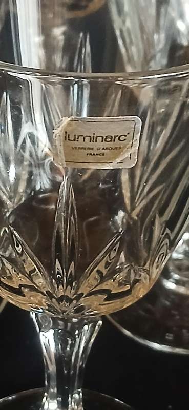 Vintage Luminarc Verrerie D'Arques crystal white wine glasses