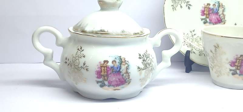 Vintage demitasse 'Courting couple' tea set