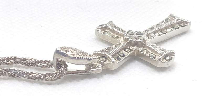 Vintage sterling silver cross with marcasites