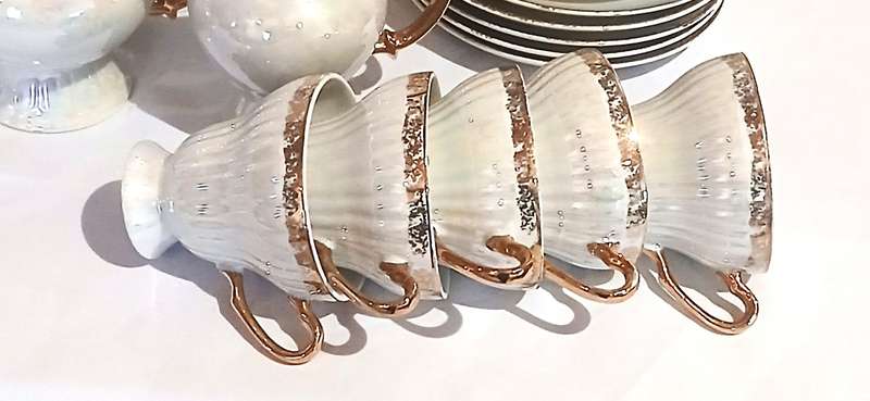 Vintage pearlescent tea set