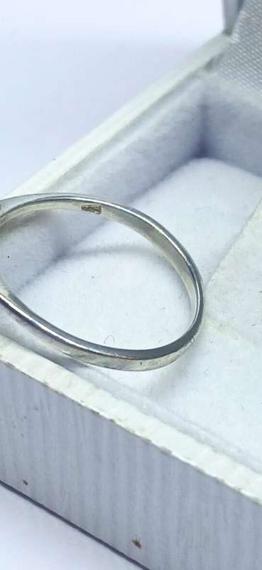 Sterling silver moonstone ring
