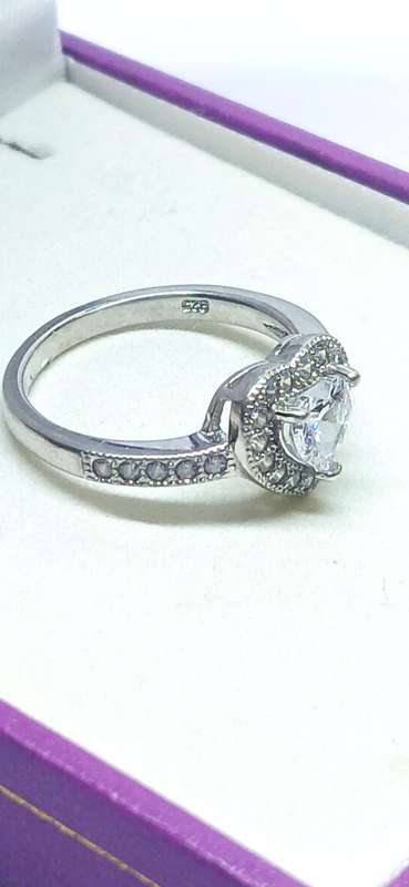 Sterling silver heart ring with cubic stones