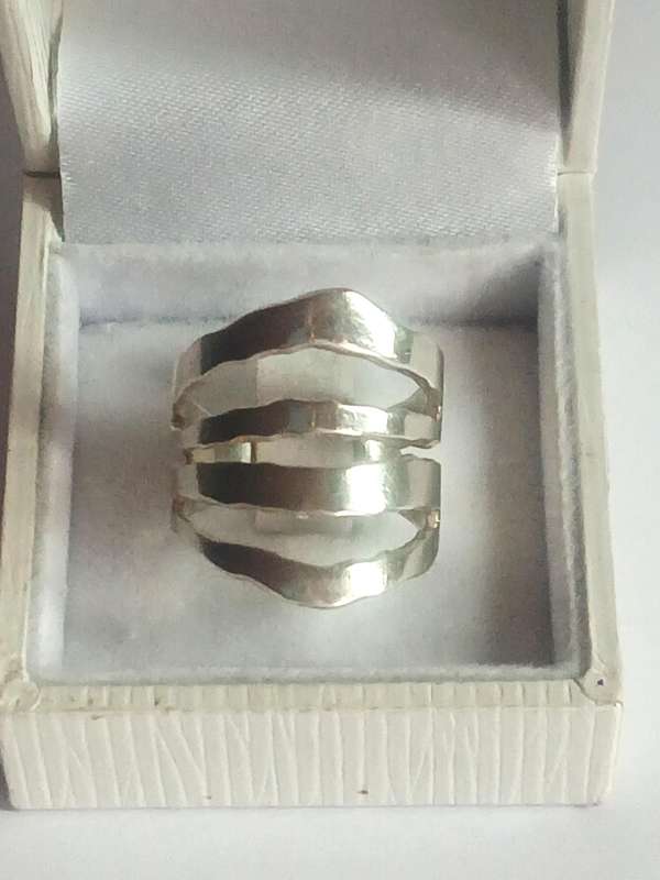 Sterling silver larged rowed ring