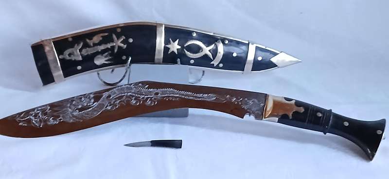 Antique/vintage Gurkha Kukri knife with sheath
