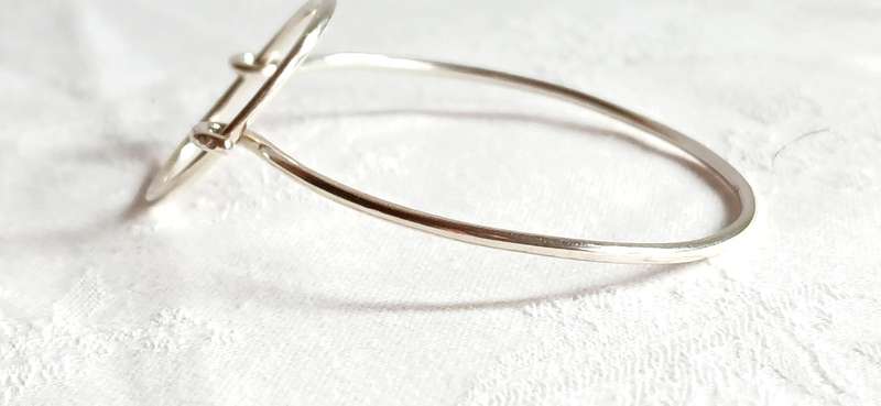 Sterling silver bangle with ring clasp