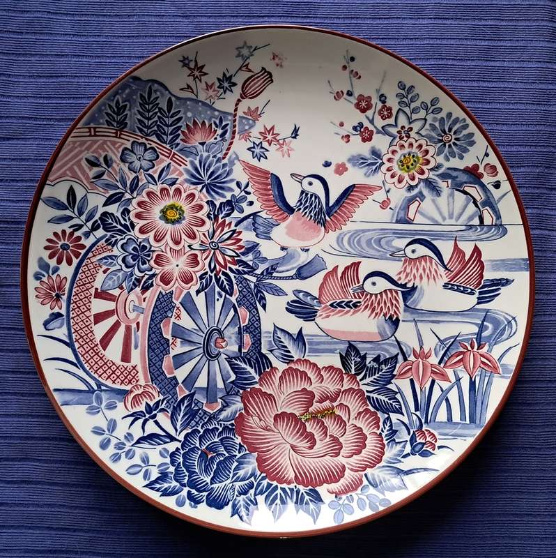 Large Imperial Imari plate for collectors