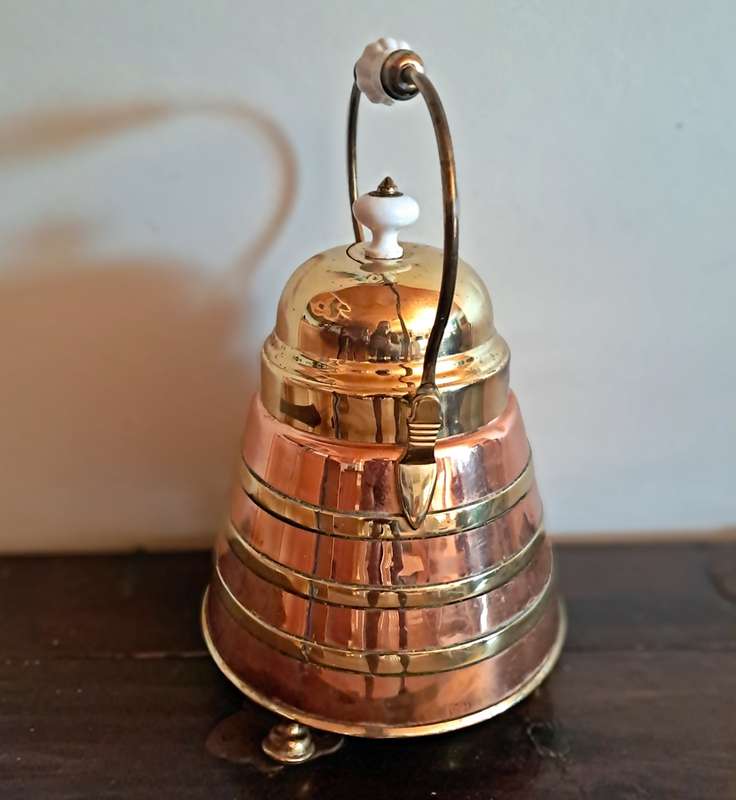 Stunning copper and brass "doofpot"