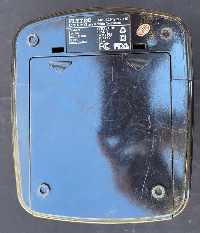 Small TV/Radio novelty item. NOT WORKING.
