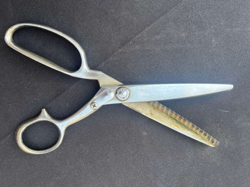 Zig Zag Scissors