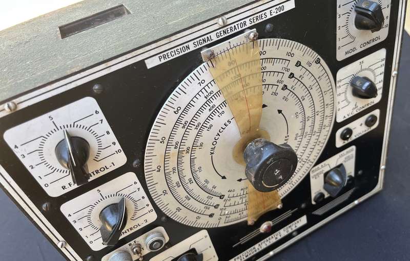 PRECISION SIGNAL GENERATOR, E200. NOT TESTED. NO WIRES