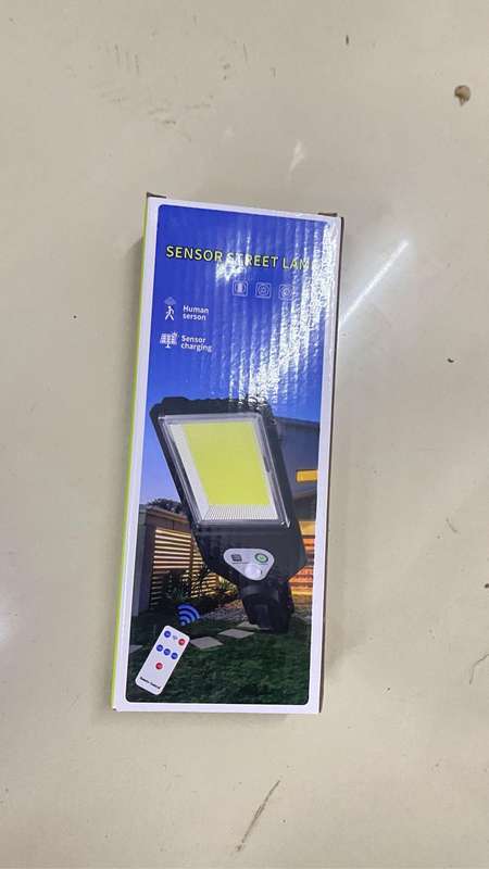Solar LED Street Light Solar Lamp with 3 Light Mode Waterproof Motion Sensor
