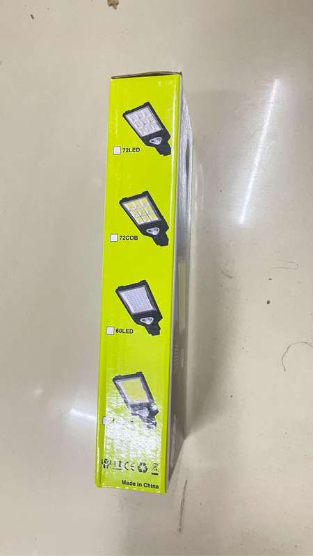 Solar LED Street Light Solar Lamp with 3 Light Mode Waterproof Motion Sensor