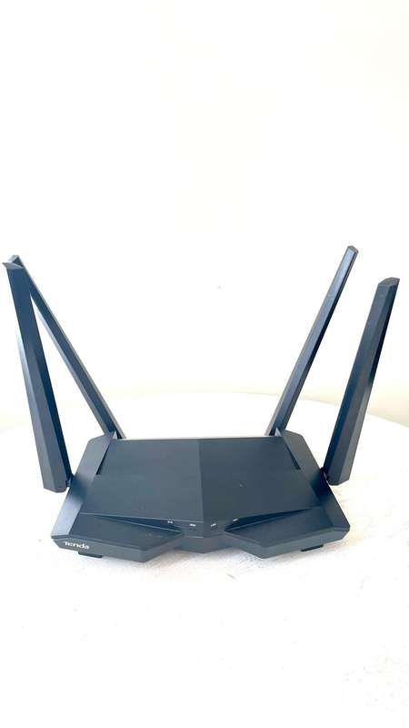 Tenda AC1200 Smart Gigabit Wi-Fi Router