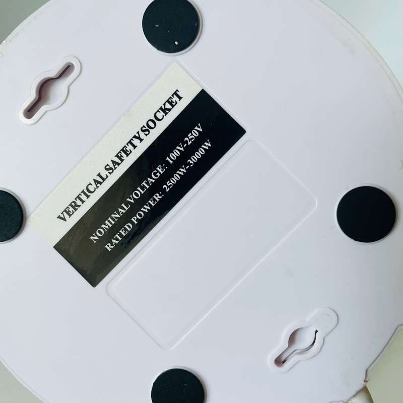 Vertical Multi-plug 13 sockets and two usb ports .