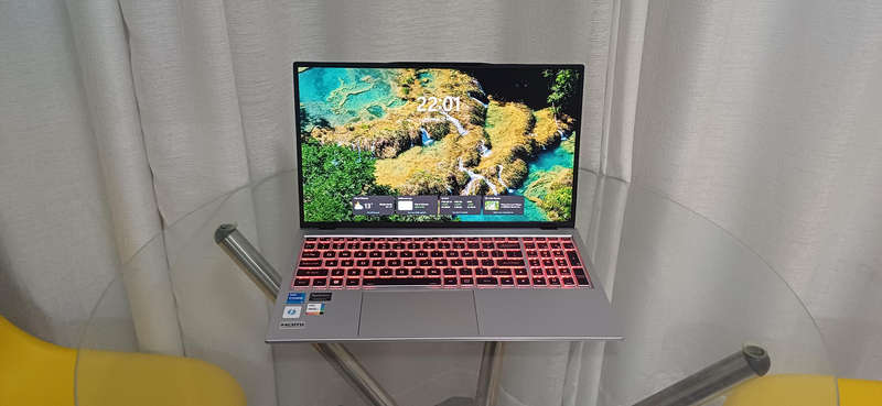 LesTech 12thGen/15.6 /i5-1240P/8GB/512GB