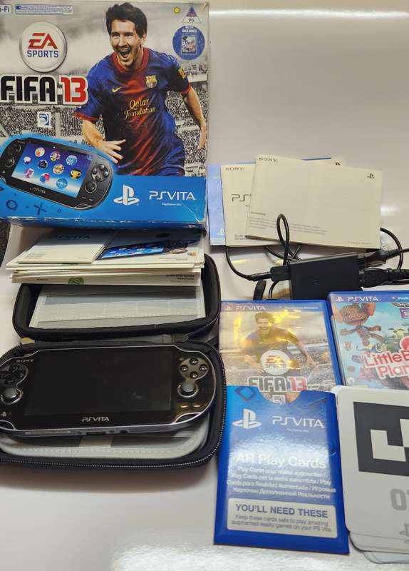 PlayStation Vita (PCH-1004) - FIFA 13 Bundle with Little Big Planet