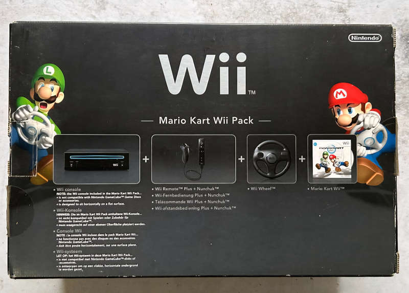 Nintendo wii- Mario Kart Bundle with Original Box