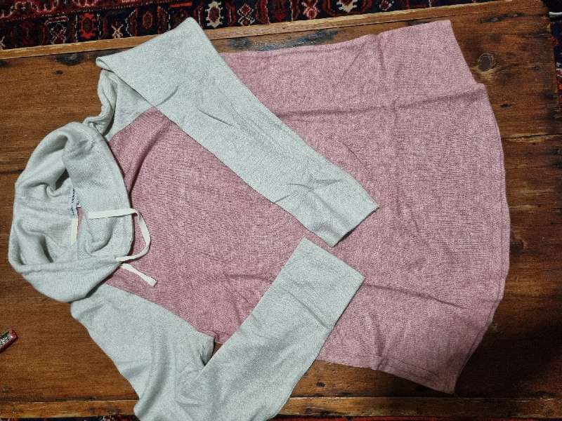 Super Soft Knitwear - Size M