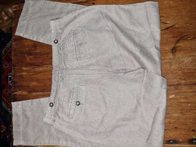 FatFace Cotton/Linen Blend Pants - Size 10 - One missing back pocket button