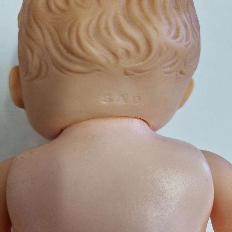 2 x Vintage SAD Dolls - Height 26cm each