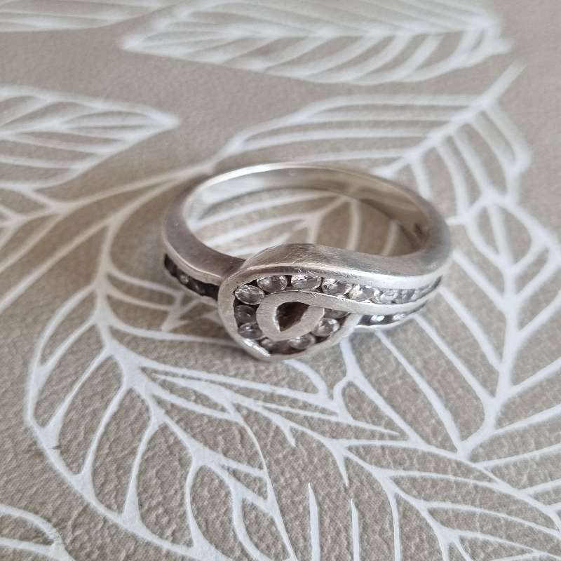 Sterling Silver Ring - Stamped 925