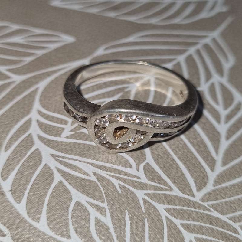 Sterling Silver Ring - Stamped 925
