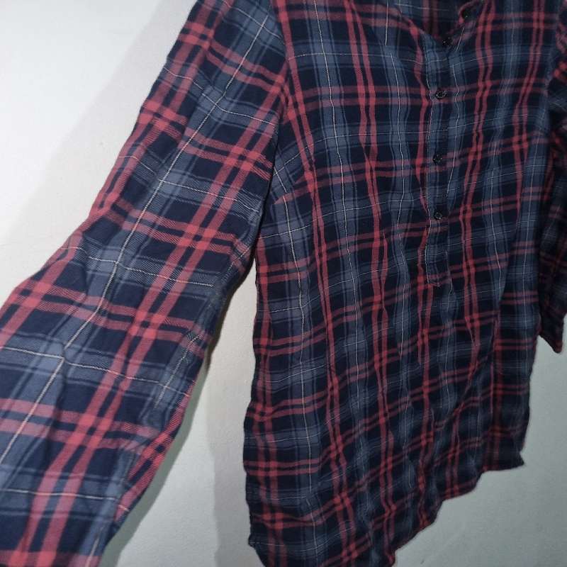 H&M Check Shirt with pockets - Size M