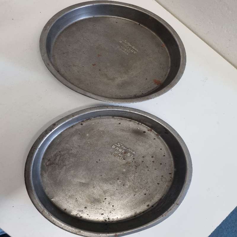 2 x Vintage Sky-line Bakeloy baking tins - Made in England - Diameter - 20cm each
