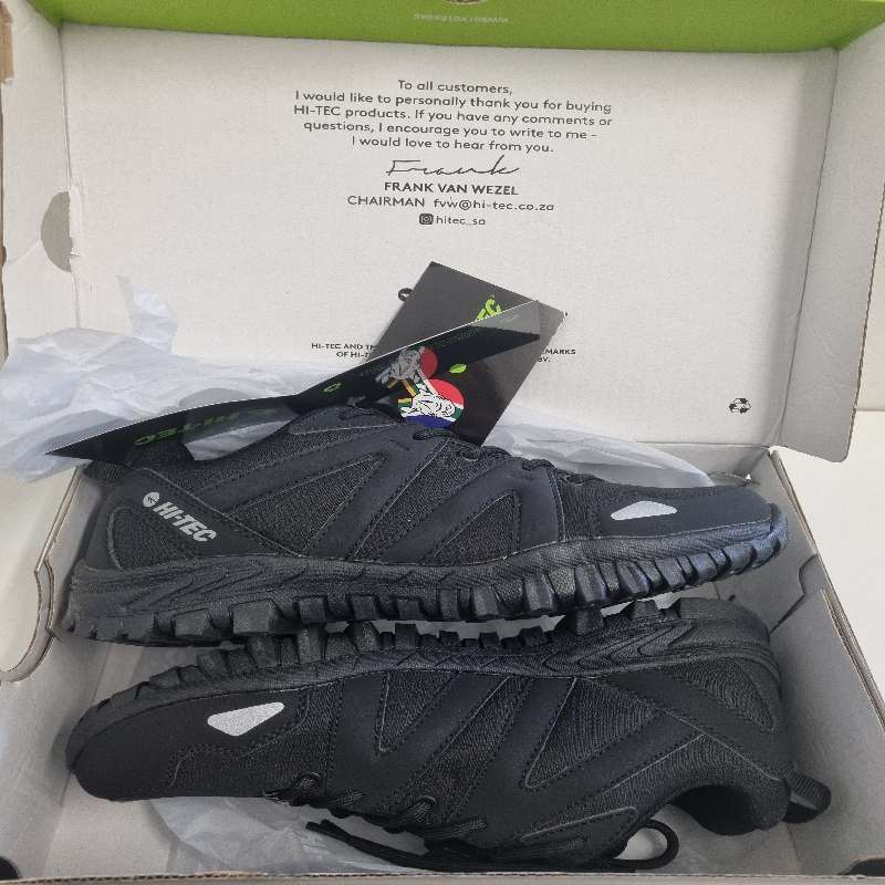 Hi-Tec Black Sneakers - Ares JNR - Size 4 - New - Boxed