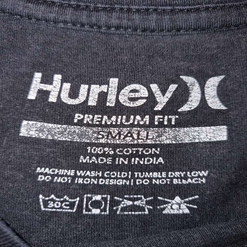 Hurley T-Shirt - Size S