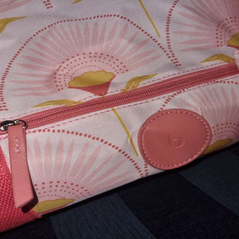 Large Travel Bag with Matching Cosmetic Bag