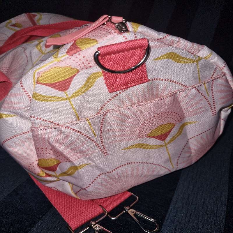 Large Travel Bag with Matching Cosmetic Bag