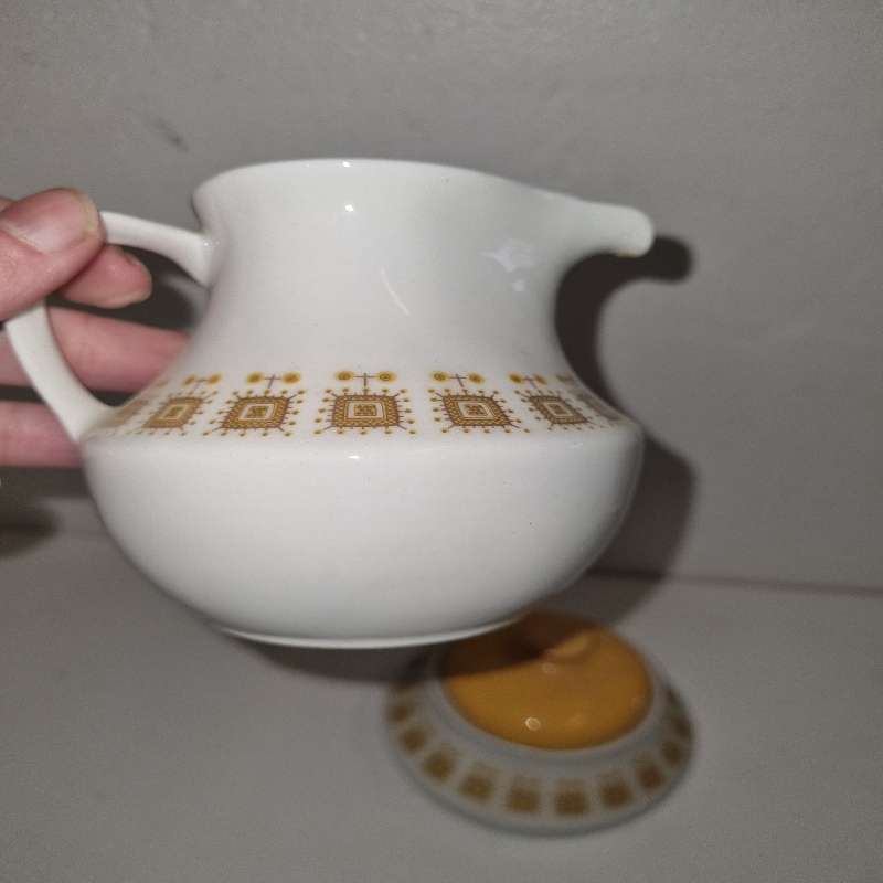 Vintage Retro Constantia Fine China Milk Jug and sugar bowl with lid - RSA