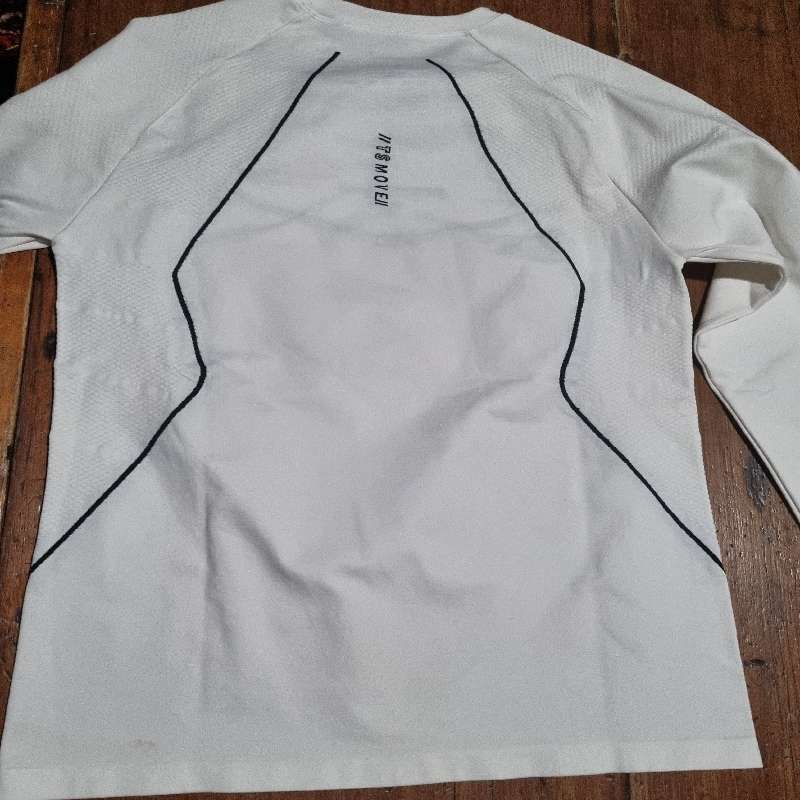 Totalsports fitness top - Size L - Worn once