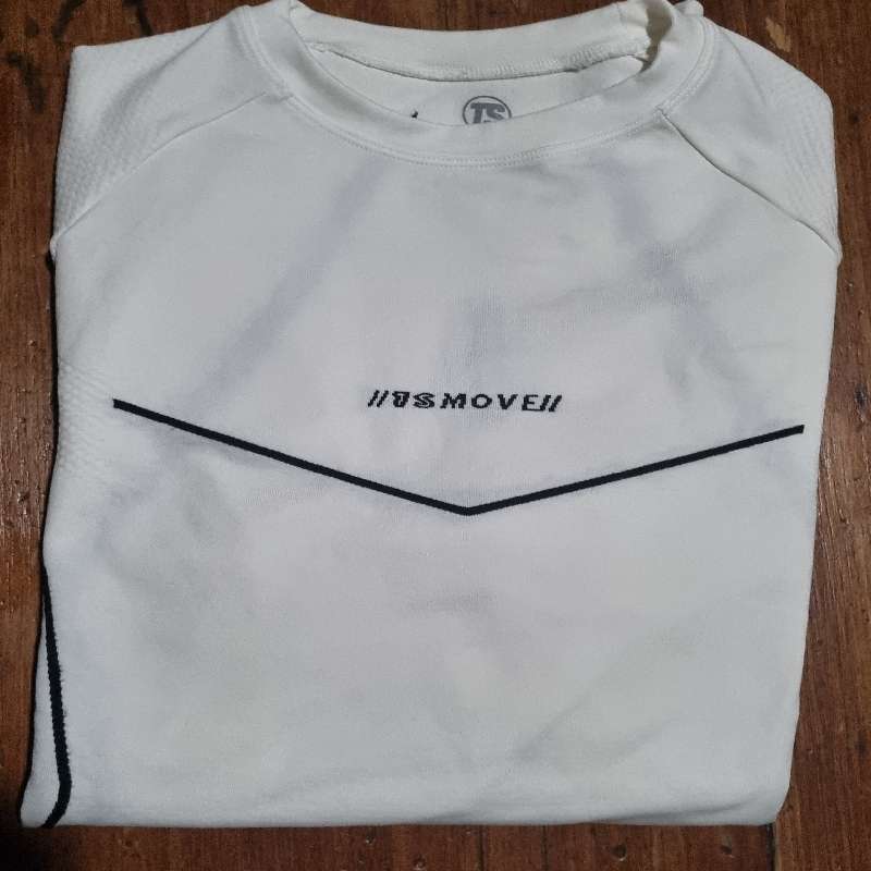 Totalsports fitness top - Size L - Worn once