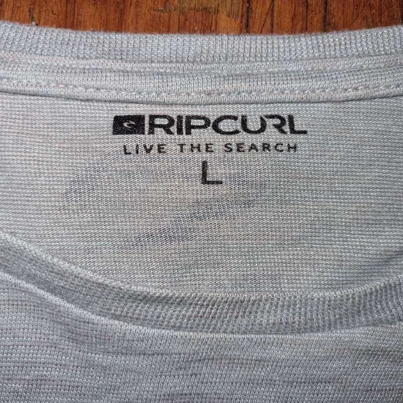 Ripcurl T-Shirt - Size L