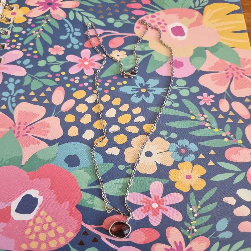 Beautiful Necklace from The Box Fashion - Never used