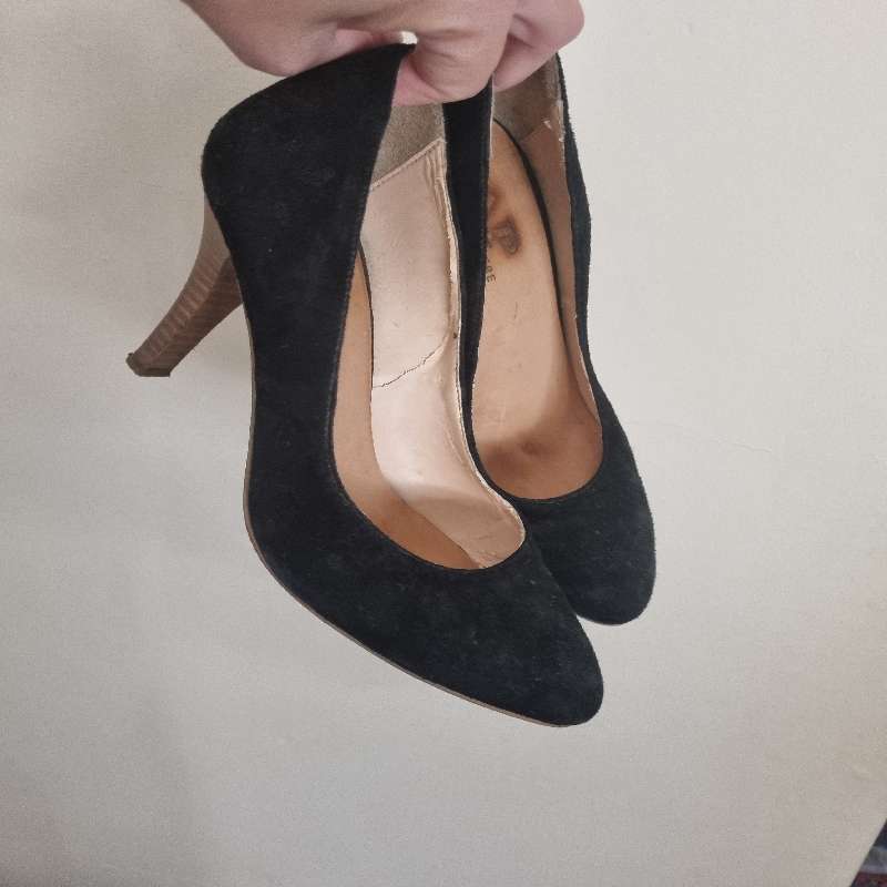 Avant Premier Leather Heels - Size 6