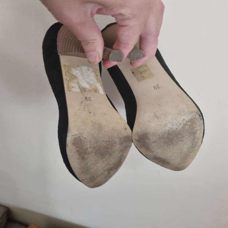 Avant Premier Leather Heels - Size 6