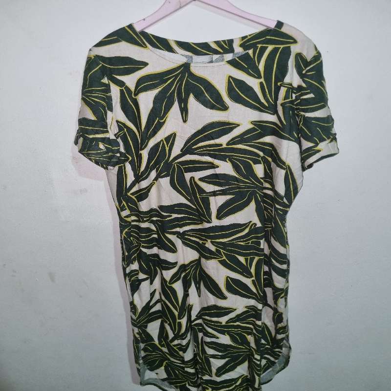 Earthaddict Dress with Pockets and button detail at the back - Size 38