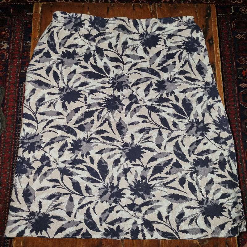 Poetry Skirt - Size 16
