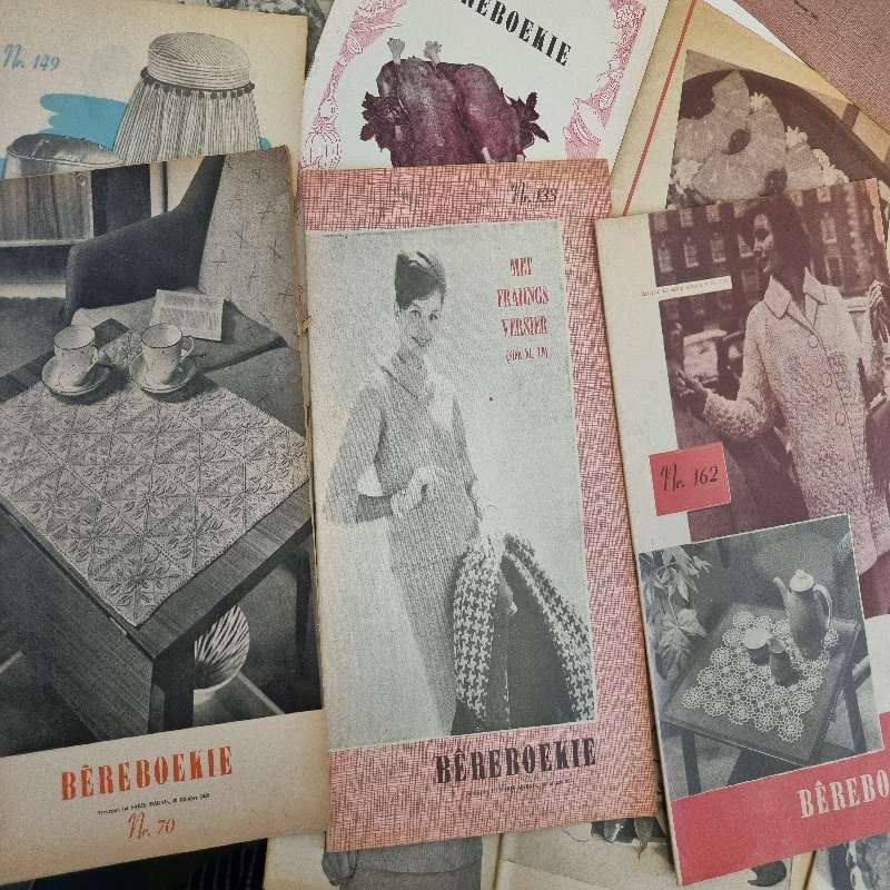 12 x Vintage Sarie Bêreboekies - Vol resepte, patrone en idees - 1950's en 1960's